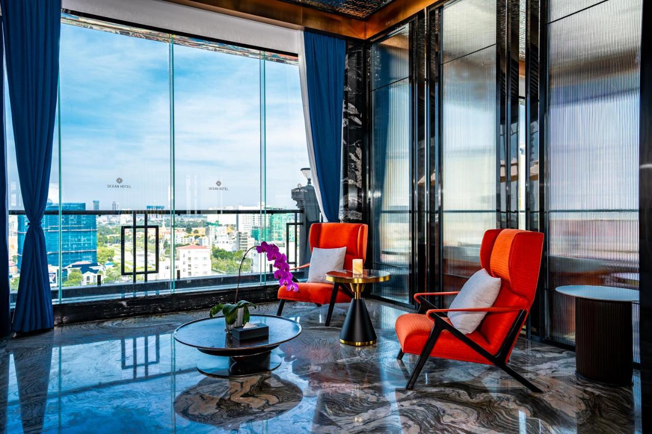 Ocean Hotel Phnom Penh Exteriör bild